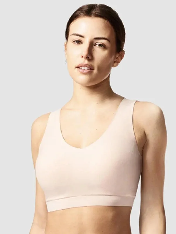 SoftStretch V-Neck Bra Trendy Sports Bra