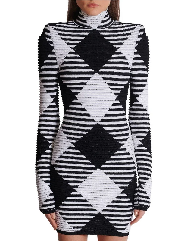 Black and White Gingham Mock-Neck Mini Dress Fashionable A-Line Mini Dress