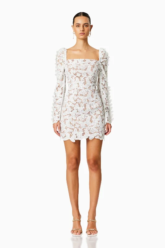 Verona Long Sleeve Mini Dress In White Classic Casual Mini Dress