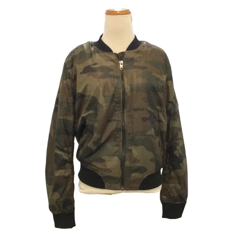 FOREVER 21 CAMO JACKET - M Snapped Jacket Toggled Jacket Drawstring Jacket